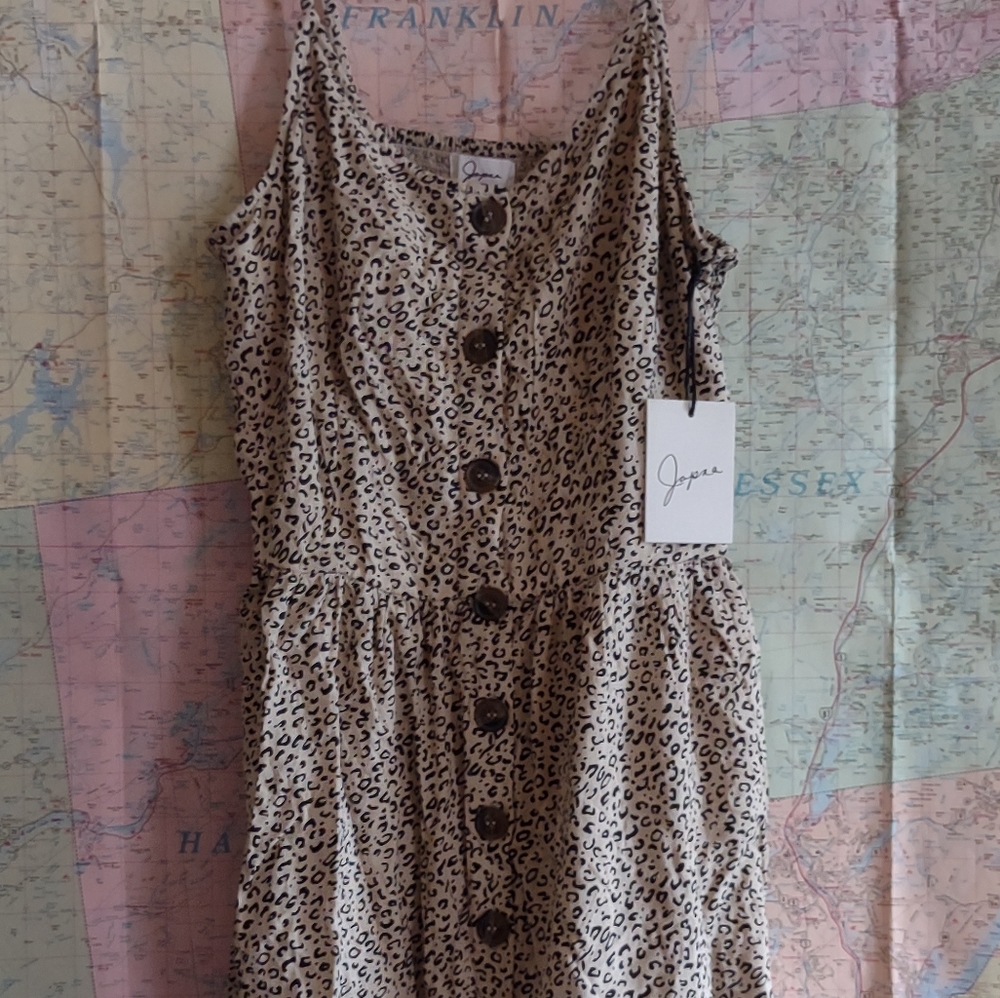 NWT Japna dress with delicate cheetah pattern!